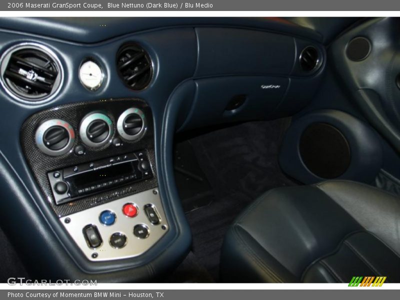 Blue Nettuno (Dark Blue) / Blu Medio 2006 Maserati GranSport Coupe