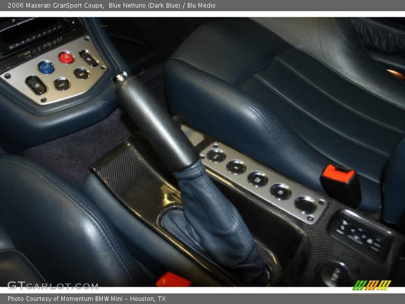 Blue Nettuno (Dark Blue) / Blu Medio 2006 Maserati GranSport Coupe