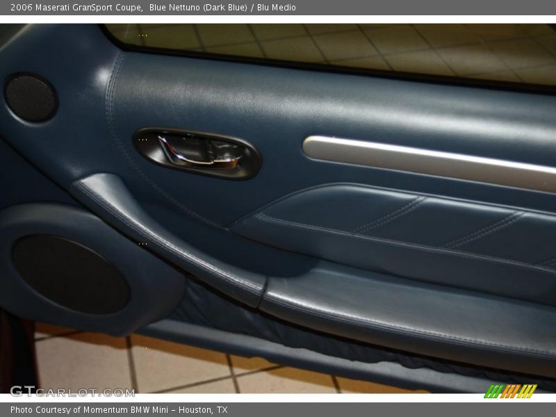 Blue Nettuno (Dark Blue) / Blu Medio 2006 Maserati GranSport Coupe