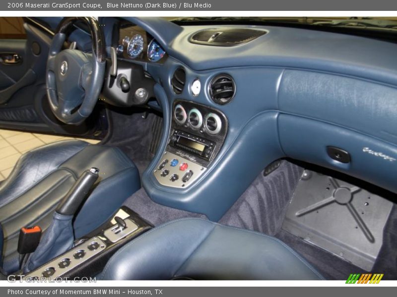  2006 GranSport Coupe Blu Medio Interior