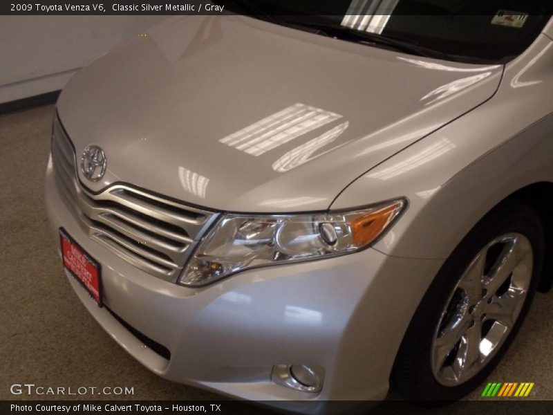 Classic Silver Metallic / Gray 2009 Toyota Venza V6