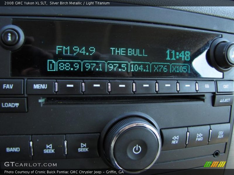 Controls of 2008 Yukon XL SLT
