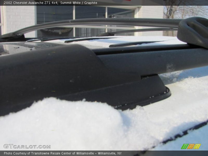 Summit White / Graphite 2002 Chevrolet Avalanche Z71 4x4