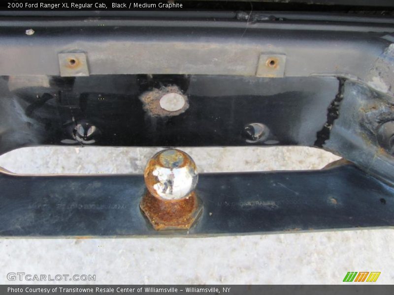 Black / Medium Graphite 2000 Ford Ranger XL Regular Cab
