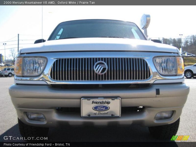 Oxford White / Prairie Tan 2000 Mercury Mountaineer V8 AWD