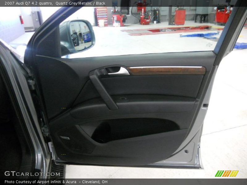 Quartz Grey Metallic / Black 2007 Audi Q7 4.2 quattro