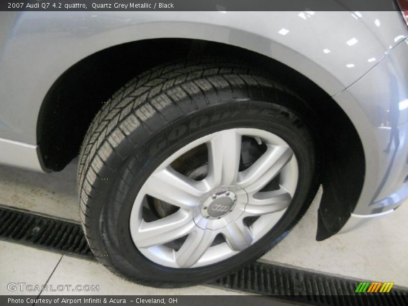 Quartz Grey Metallic / Black 2007 Audi Q7 4.2 quattro