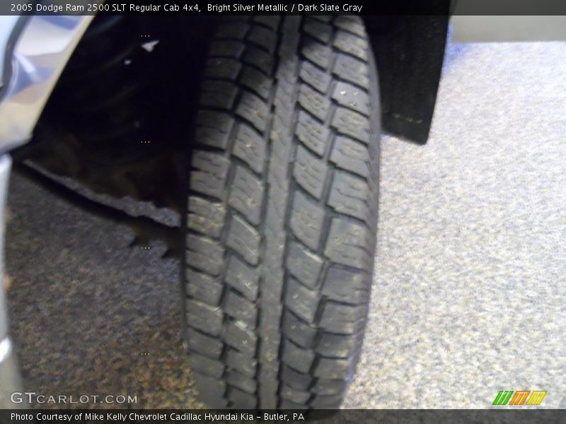 Bright Silver Metallic / Dark Slate Gray 2005 Dodge Ram 2500 SLT Regular Cab 4x4