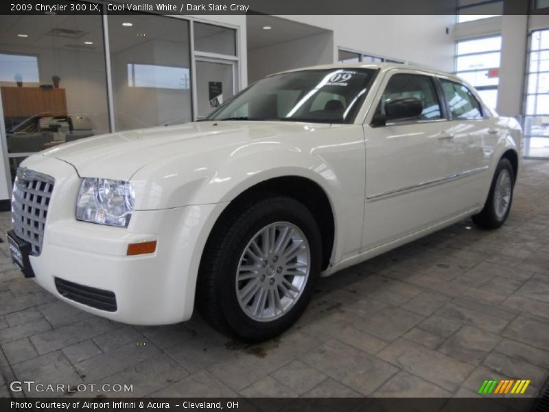 Cool Vanilla White / Dark Slate Gray 2009 Chrysler 300 LX