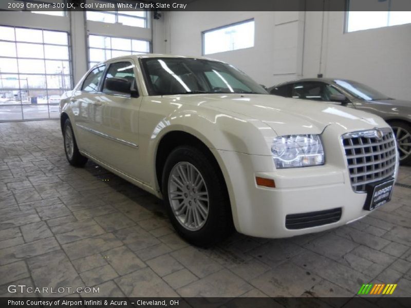 Cool Vanilla White / Dark Slate Gray 2009 Chrysler 300 LX