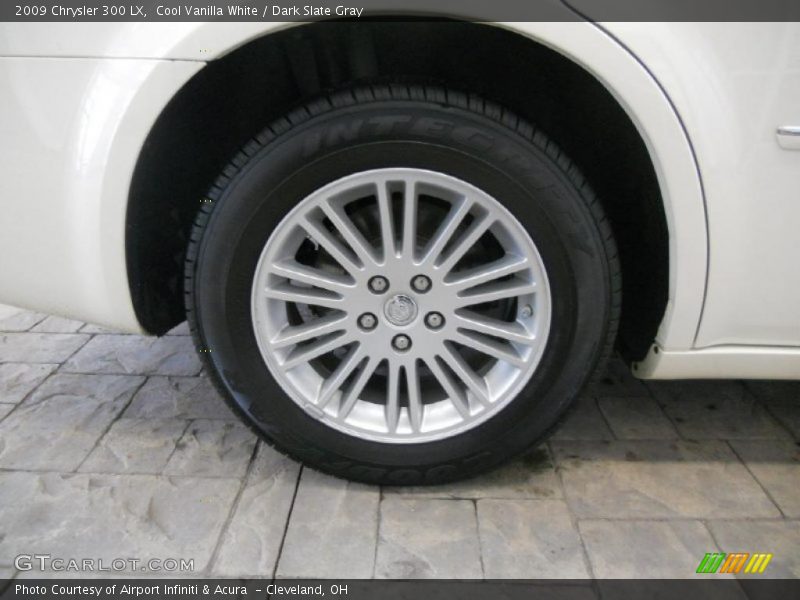 Cool Vanilla White / Dark Slate Gray 2009 Chrysler 300 LX