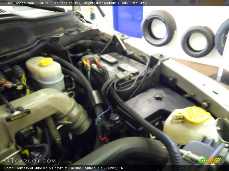 Bright Silver Metallic / Dark Slate Gray 2005 Dodge Ram 2500 SLT Regular Cab 4x4