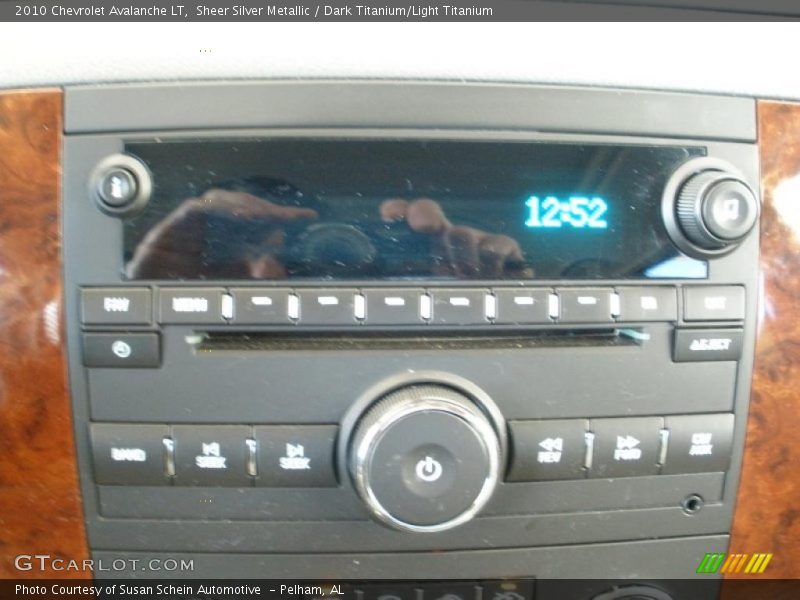 Sheer Silver Metallic / Dark Titanium/Light Titanium 2010 Chevrolet Avalanche LT