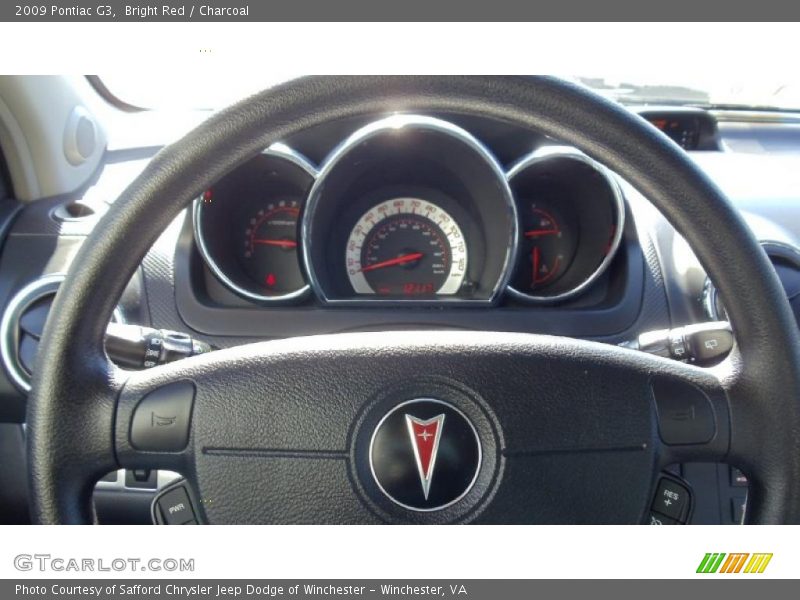 Bright Red / Charcoal 2009 Pontiac G3