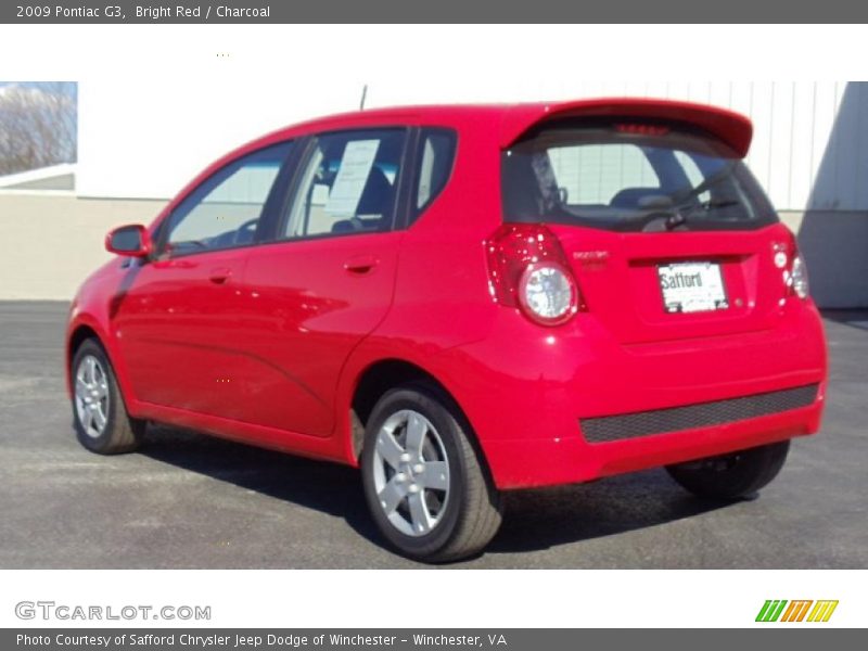 Bright Red / Charcoal 2009 Pontiac G3