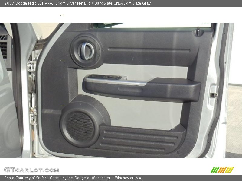 Bright Silver Metallic / Dark Slate Gray/Light Slate Gray 2007 Dodge Nitro SLT 4x4