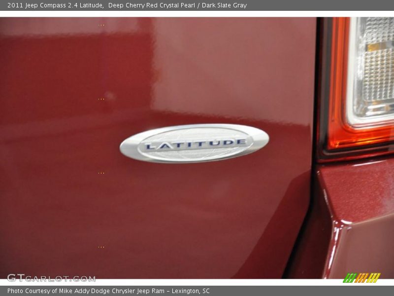  2011 Compass 2.4 Latitude Logo