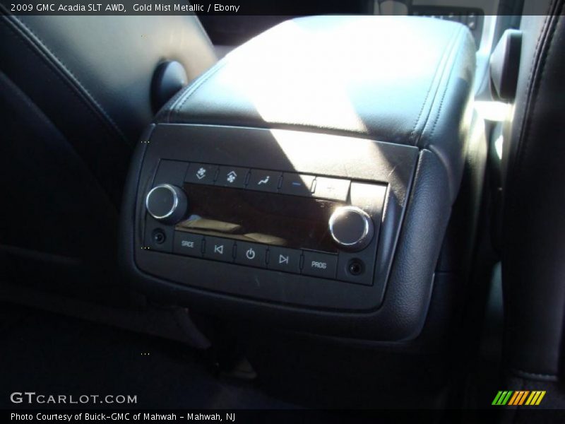 Gold Mist Metallic / Ebony 2009 GMC Acadia SLT AWD