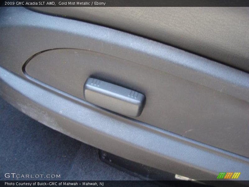 Gold Mist Metallic / Ebony 2009 GMC Acadia SLT AWD