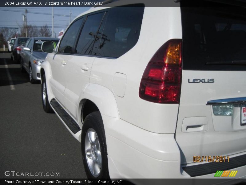 Blizzard White Pearl / Dark Gray 2004 Lexus GX 470