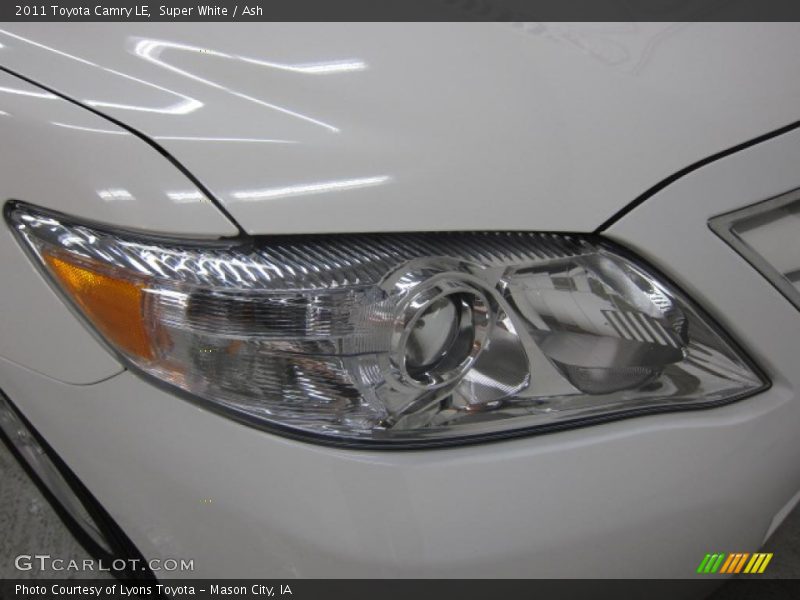 Super White / Ash 2011 Toyota Camry LE