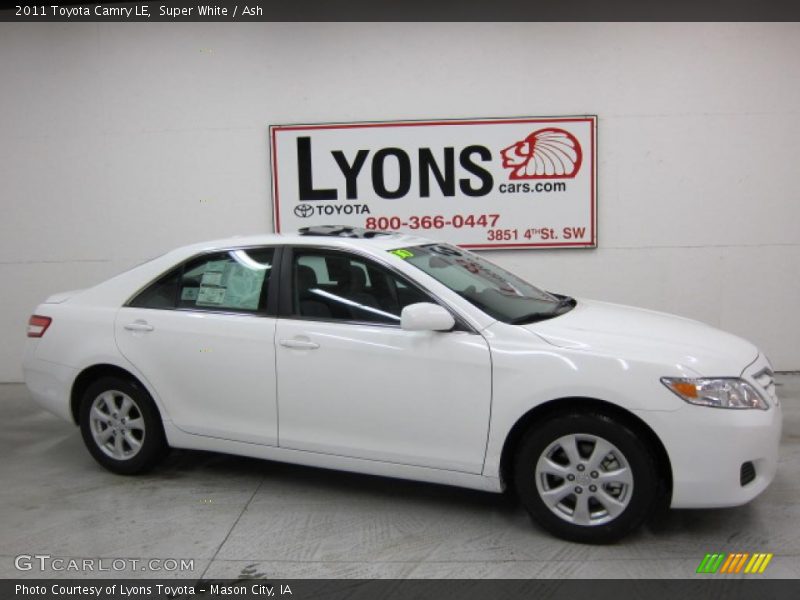 Super White / Ash 2011 Toyota Camry LE