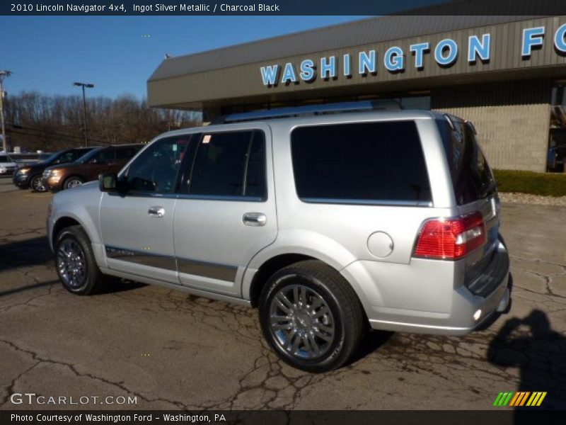 Ingot Silver Metallic / Charcoal Black 2010 Lincoln Navigator 4x4