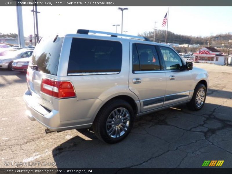 Ingot Silver Metallic / Charcoal Black 2010 Lincoln Navigator 4x4