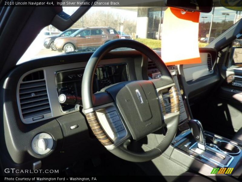 Ingot Silver Metallic / Charcoal Black 2010 Lincoln Navigator 4x4