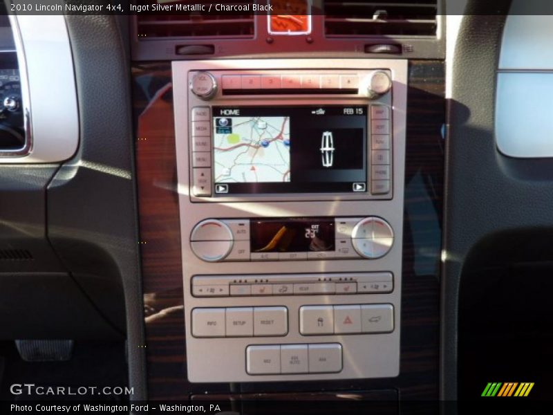 Ingot Silver Metallic / Charcoal Black 2010 Lincoln Navigator 4x4