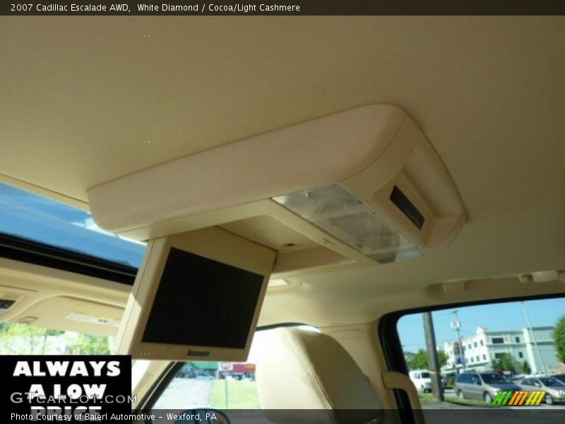 White Diamond / Cocoa/Light Cashmere 2007 Cadillac Escalade AWD