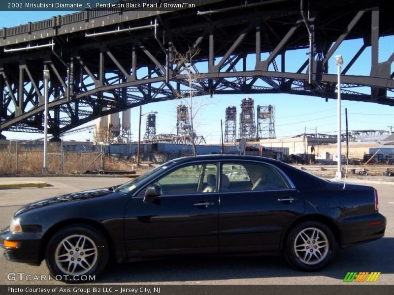 Pendleton Black Pearl / Brown/Tan 2002 Mitsubishi Diamante LS