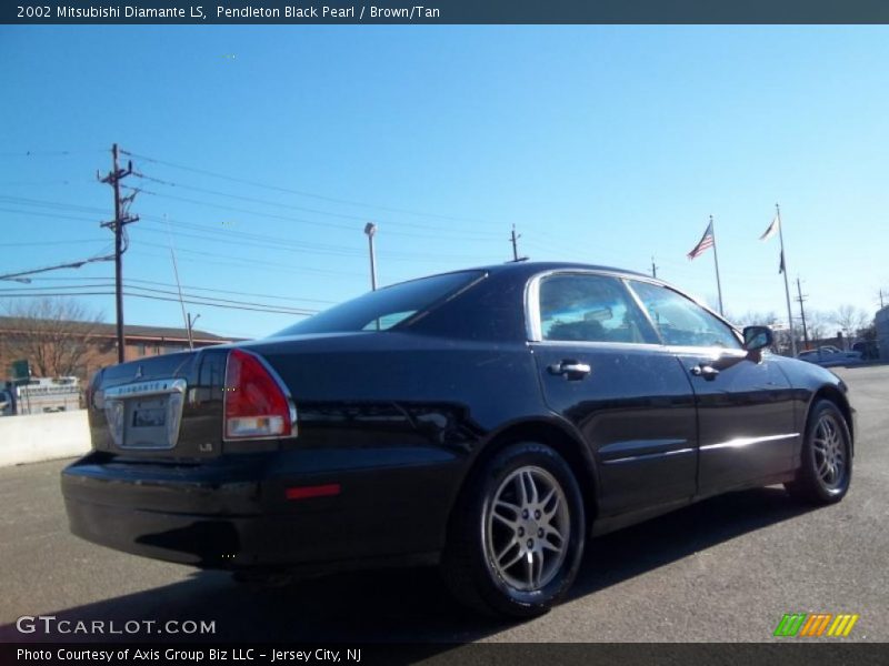 Pendleton Black Pearl / Brown/Tan 2002 Mitsubishi Diamante LS
