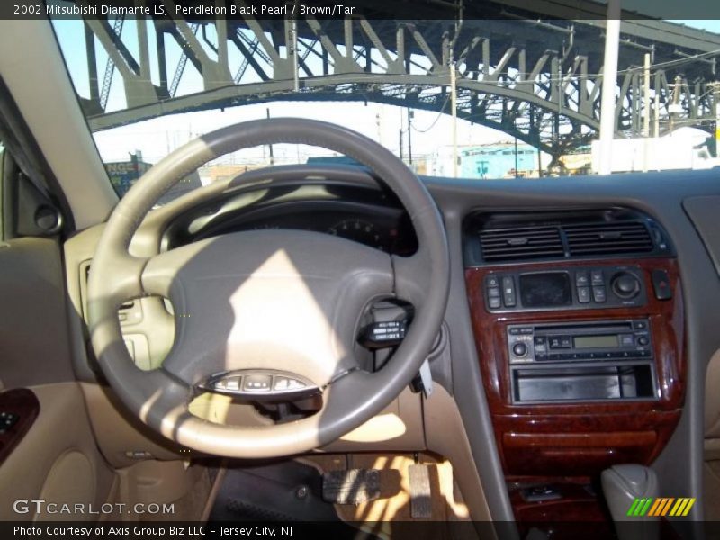 Pendleton Black Pearl / Brown/Tan 2002 Mitsubishi Diamante LS