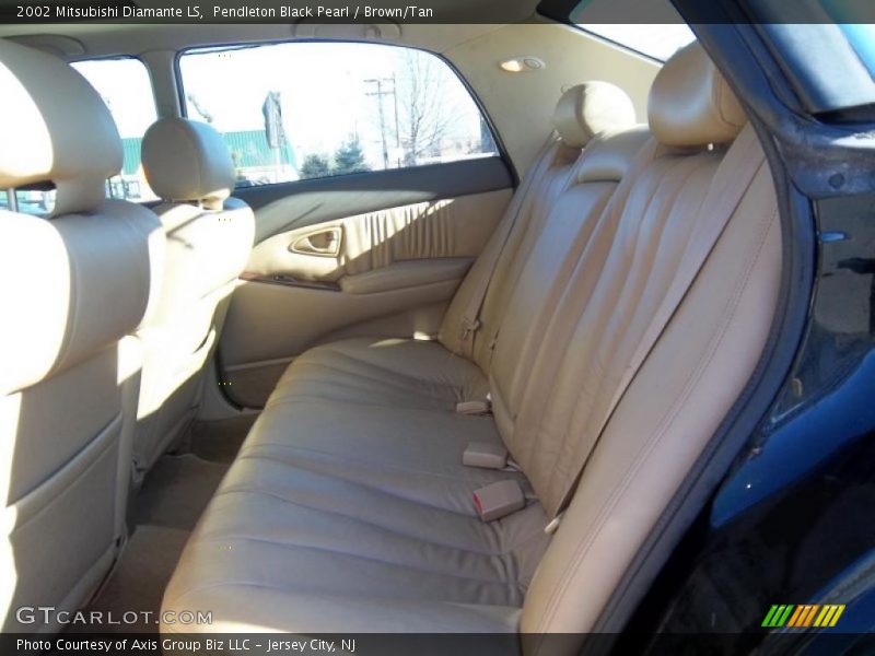Pendleton Black Pearl / Brown/Tan 2002 Mitsubishi Diamante LS