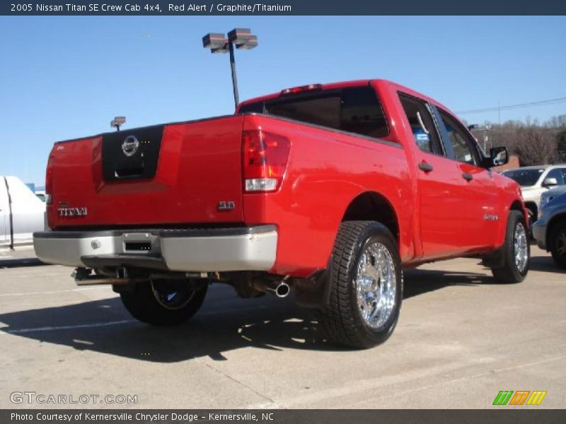 Red Alert / Graphite/Titanium 2005 Nissan Titan SE Crew Cab 4x4