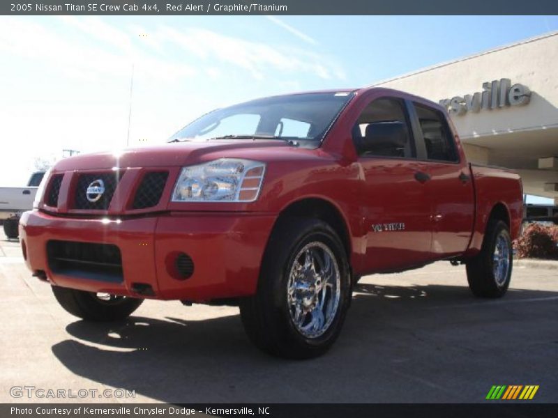 Red Alert / Graphite/Titanium 2005 Nissan Titan SE Crew Cab 4x4