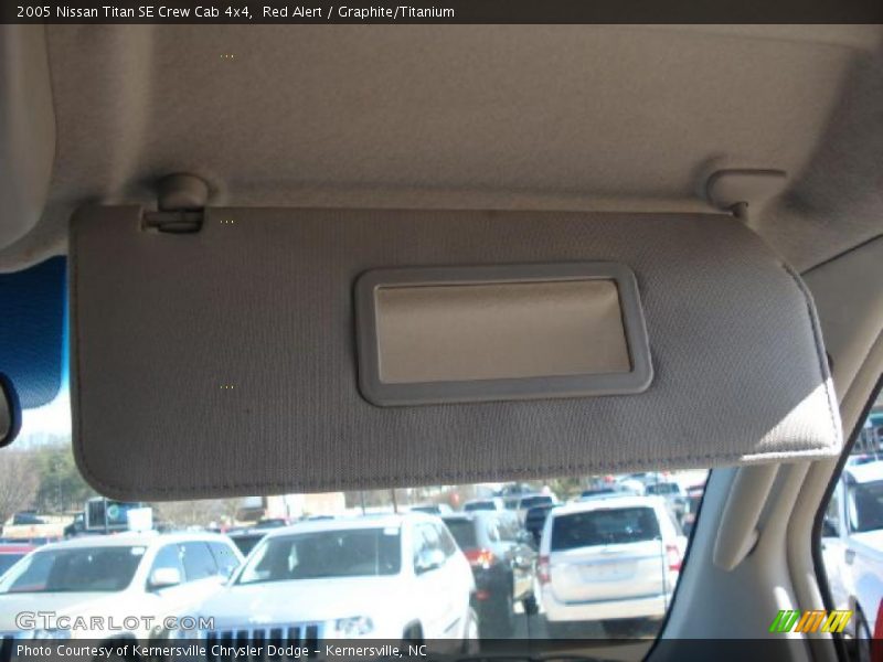 Red Alert / Graphite/Titanium 2005 Nissan Titan SE Crew Cab 4x4