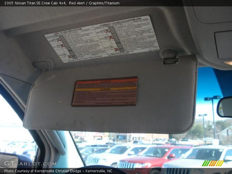 Red Alert / Graphite/Titanium 2005 Nissan Titan SE Crew Cab 4x4