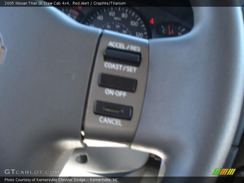 Red Alert / Graphite/Titanium 2005 Nissan Titan SE Crew Cab 4x4