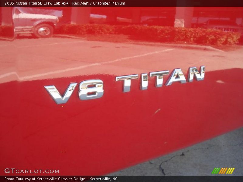 Red Alert / Graphite/Titanium 2005 Nissan Titan SE Crew Cab 4x4
