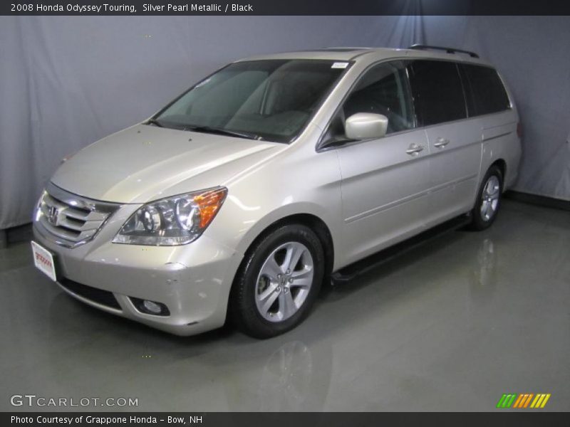 Silver Pearl Metallic / Black 2008 Honda Odyssey Touring
