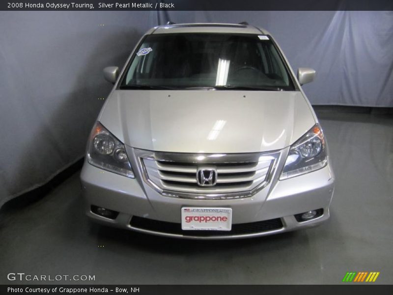 Silver Pearl Metallic / Black 2008 Honda Odyssey Touring