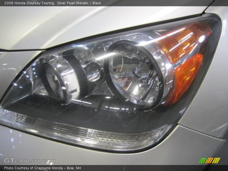 Silver Pearl Metallic / Black 2008 Honda Odyssey Touring