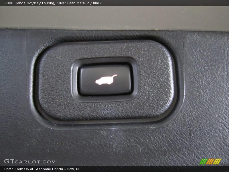 Silver Pearl Metallic / Black 2008 Honda Odyssey Touring