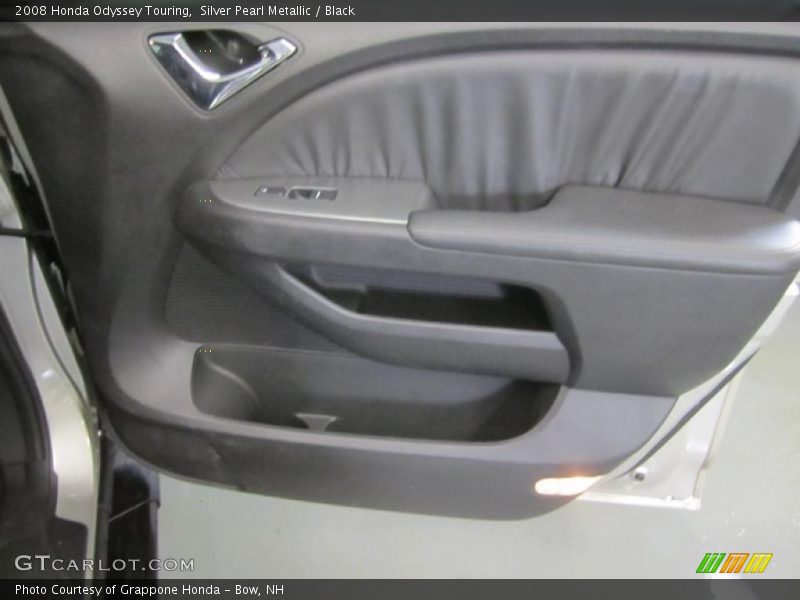 Silver Pearl Metallic / Black 2008 Honda Odyssey Touring
