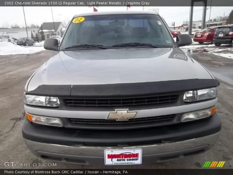Light Pewter Metallic / Graphite Gray 2002 Chevrolet Silverado 1500 LS Regular Cab