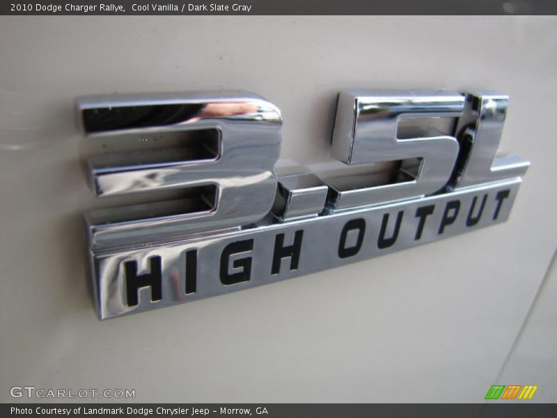 Cool Vanilla / Dark Slate Gray 2010 Dodge Charger Rallye