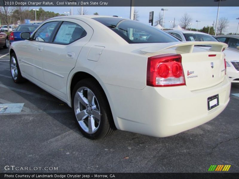 Cool Vanilla / Dark Slate Gray 2010 Dodge Charger Rallye