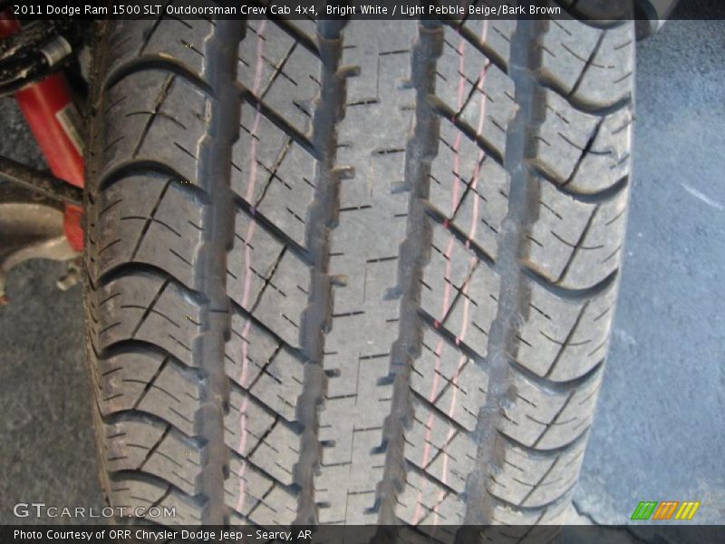 Bright White / Light Pebble Beige/Bark Brown 2011 Dodge Ram 1500 SLT Outdoorsman Crew Cab 4x4